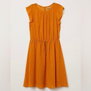 Cute Flowy 🍊Light Orange Dress
